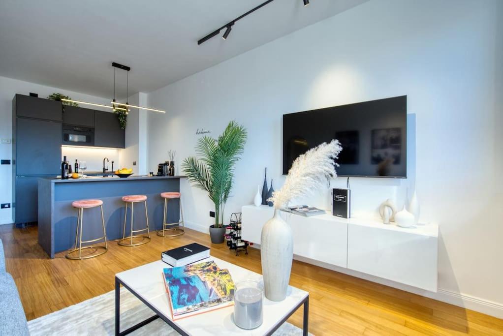Italianflat - Canal Couture, Navigli Luxury Retreat Милан Экстерьер фото