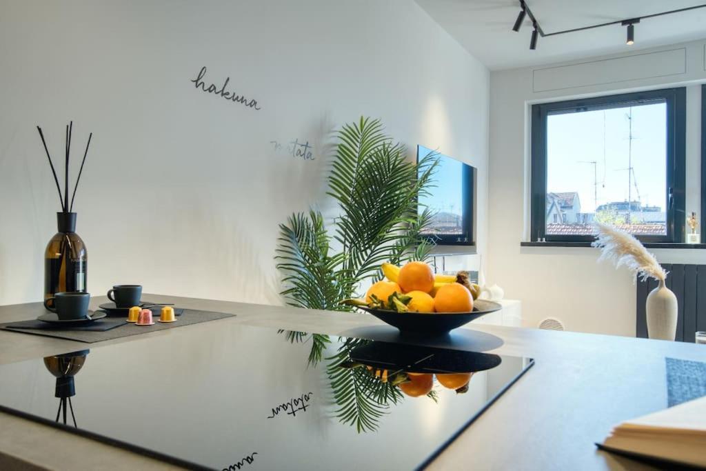 Italianflat - Canal Couture, Navigli Luxury Retreat Милан Экстерьер фото