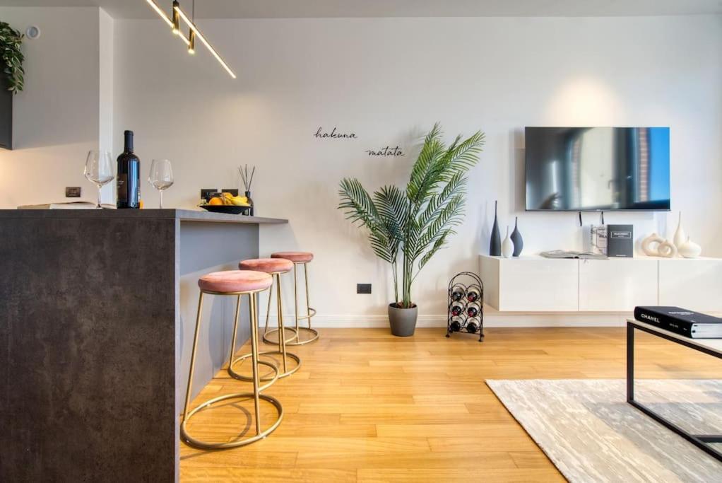 Italianflat - Canal Couture, Navigli Luxury Retreat Милан Экстерьер фото